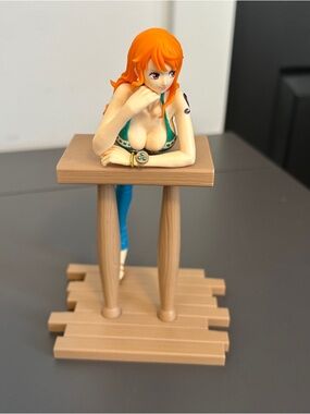 One Piece Nami Figure